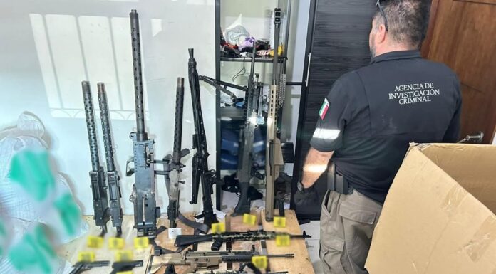 Cae arsenal y droga sintética en cateo federal