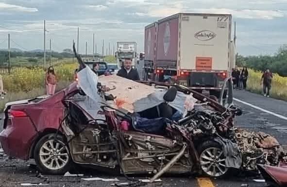 Choque mortal en Zacatecas deja tres víctimas fatales