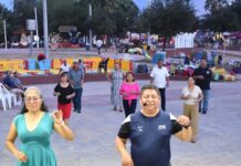 Ofrece Gobierno de Carlos Peña Ortiz clases gratuitas de danzón en la plaza Treviño Zapata
