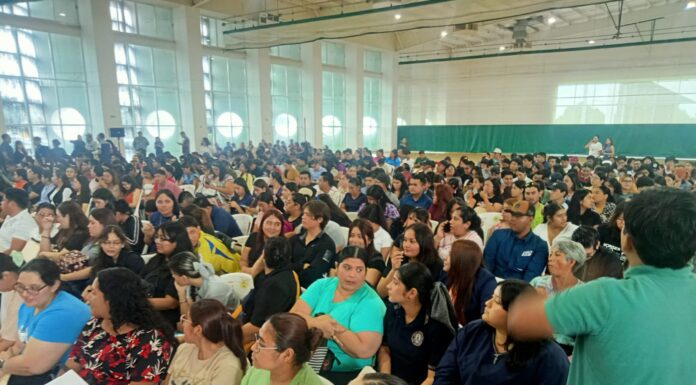 Reynosa impulsa becas de titulación para más jóvenes