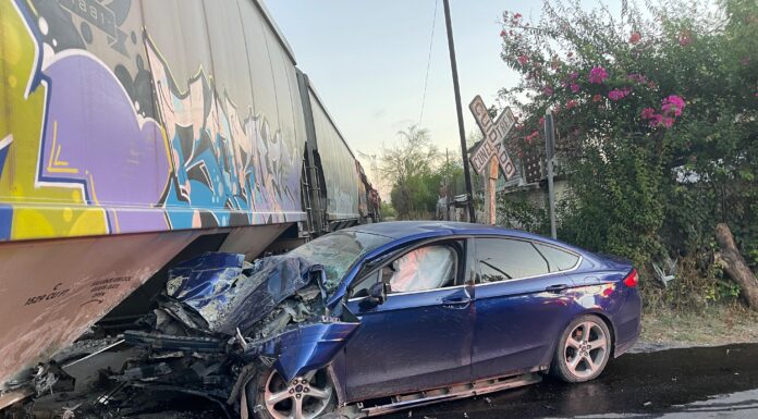 Accidente en Nuevo Laredo: hombre muere al chocar contra tren