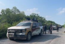 Guardia Estatal auxilia a motociclista accidentado en Abasolo