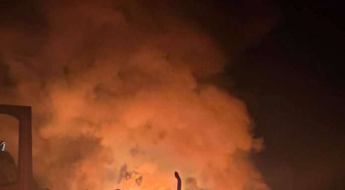 Bloqueos carreteros y vehículos incendiados paralizan Zacatecas