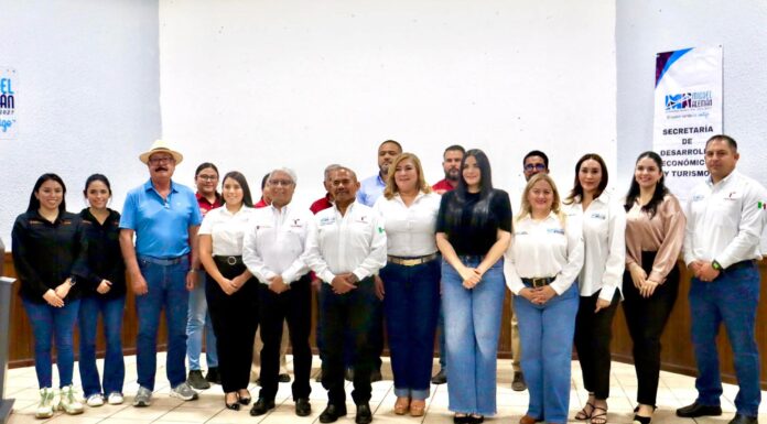 Ramiro Cortez impulsa electrificación total en comunidades rurales