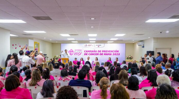 Por la salud de las mujeres el Alcalde Carlos Peña Ortiz pudo en marcha el Mes Rosa