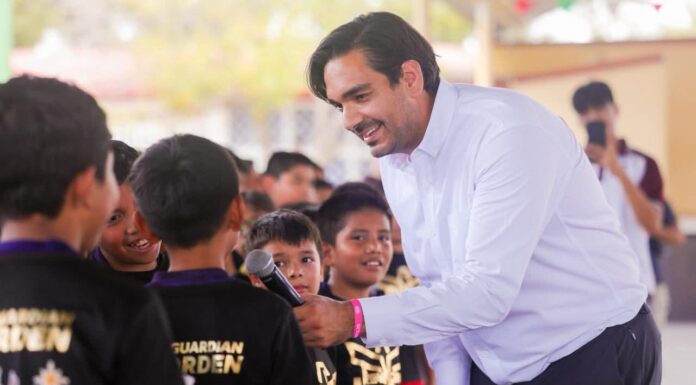 Reconoció Alcalde de Reynosa a Guardianes del Orden en la Escuela Primaria Moctezuma