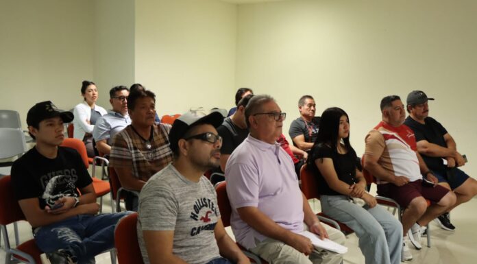 Imparten con apoyo de Carlos Peña Ortiz “Boxeo para Entrenadores
