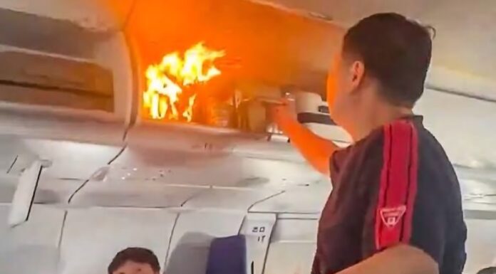 Explota batería de litio y obliga a aterrizaje de emergencia en China