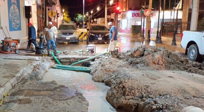 Repara COMAPA fugas de agua potable en distintos sectores de la ciudad