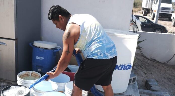 Supervisó Alcalde Carlos Peña Ortiz programa de reparación de alumbrado público