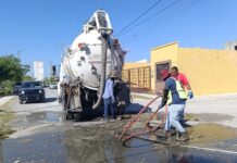 Atiende COMAPA labores de sondeo en la red de drenaje sanitario en Villas Diamante