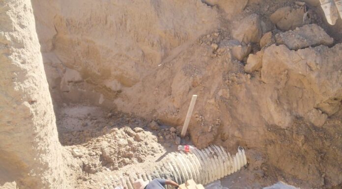 Realiza COMAPA trabajos para mejorar el sistema de drenaje en la colonia La Escondida