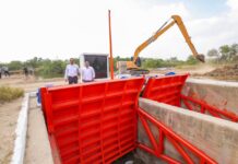 Supervisó Alcalde Carlos Peña Ortiz rehabilitación de compuertas