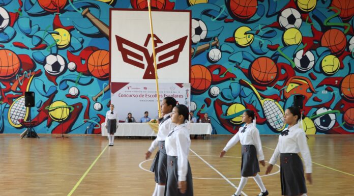 Impulsa Carlos Peña Ortiz el civismo y el talento estudiantil