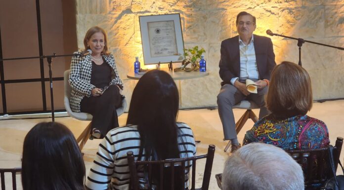 Presentó Noche de Museos el Conversatorio «Reynosa de Villa a Ciudad» en el MUFHAM