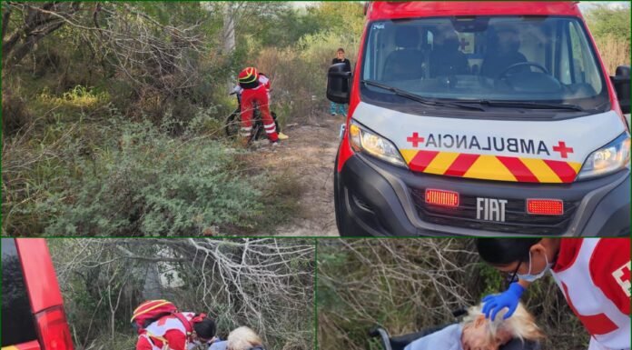 Abandonan a mujer de la tercera edad en camino rural