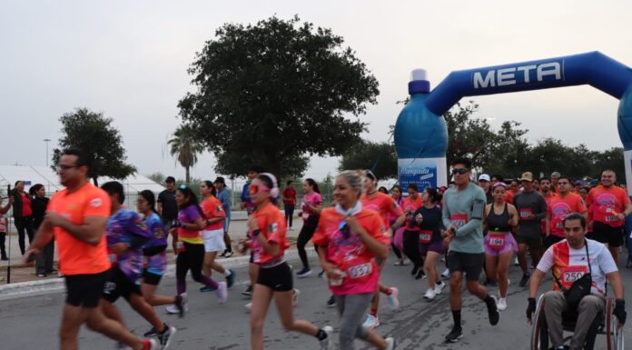 Apoyó Carlos Peña Ortiz la Carrera 5K “Me Pongo En Tus Tacones