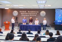 Concientiza DIF-Reynosa a jóvenes sobre la discapacidad con la dinámica Te Presto Mis Zapatos