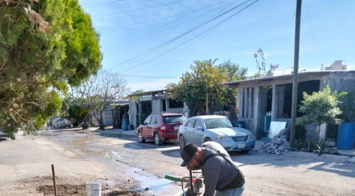 Atiende COMAPA reportes de fugas de agua potable en distintos puntos de la ciudad