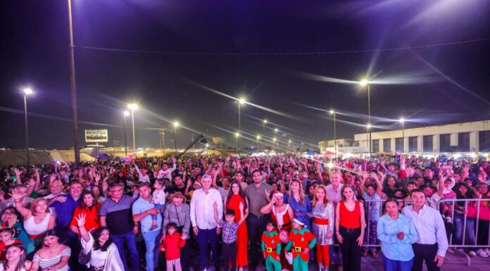 Desfile Navideño Reynosa 2025 reúne a miles