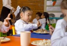 Atiende DIF-Reynosa a familias con servicio en Guardería Número 2