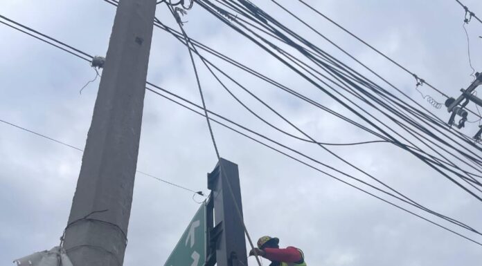 Reparó Servicios Públicos de Reynosa semáforo del parque industrial Moll