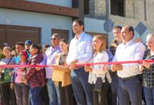 Inauguraron Alcalde y colonos pavimentación hidráulica de la calle Chiapas en la Esfuerzo