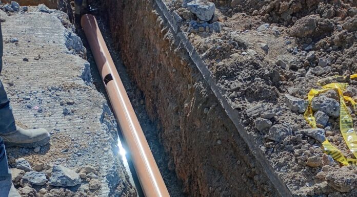 Inició COMAPA rehabilitación de drenaje sanitario en colonia Industrial