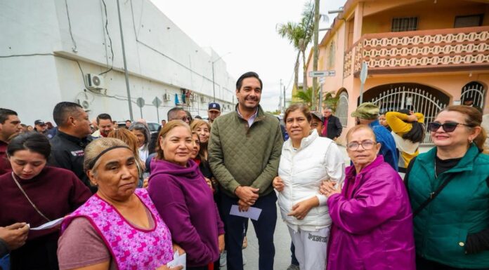 Inauguró Carlos Peña Ortiz nueva pavimentación con vecinos de Lomas del Villar