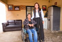 Realiza DIF-Reynosa entrega de sillas de ruedas en la colonia Pedro J. Méndez