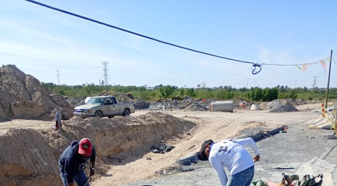 Realiza COMAPA trabajos de levantamiento de caja en colonia La Escondida
