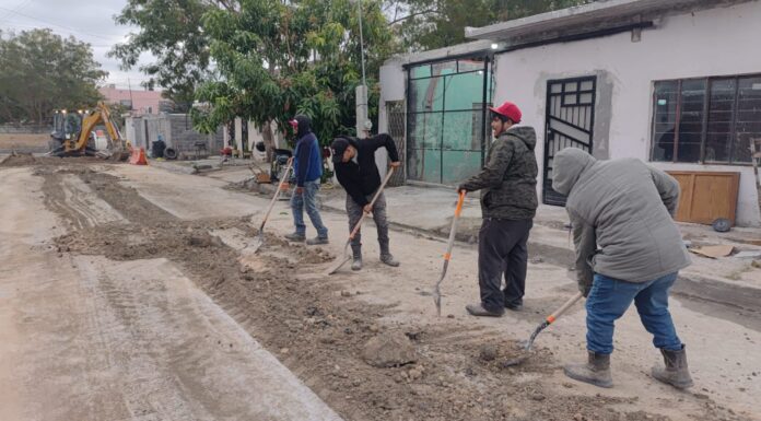 Avanza COMAPA con la rehabilitación sanitaria en la colonia Narciso Mendoza