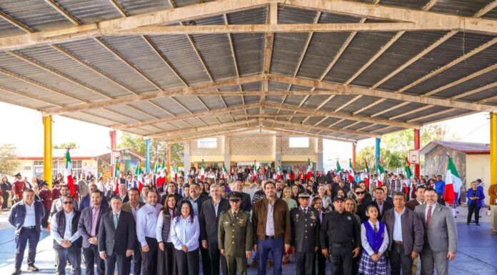 Conmemoró escuela Escudo Nacional el Día de la Bandera con Alcalde de Reynosa