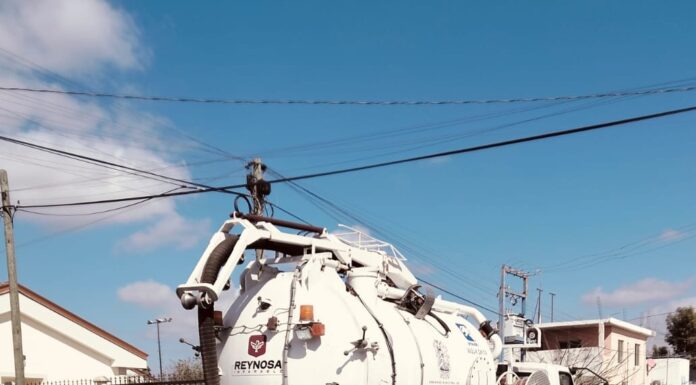 Realizó COMAPA mantenimiento a la red sanitaria en la colonia Benito Juárez