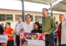 Entregó Carlos Peña Ortiz Becas Rita Cetina para estudiantes de primaria