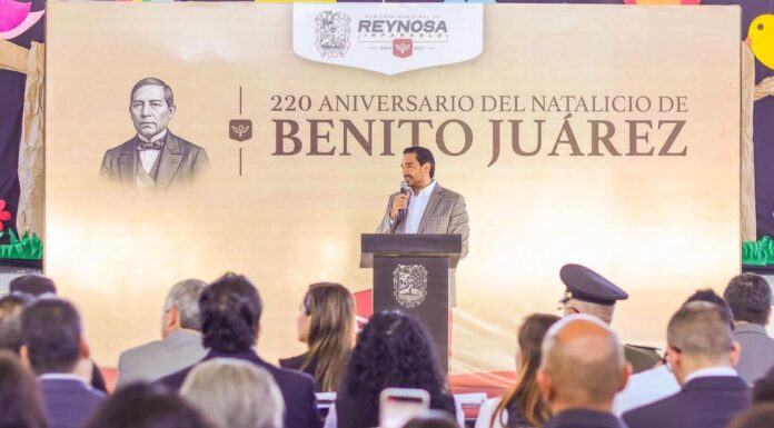 Conmemoró Alcalde Carlos Peña Ortiz 220 años del Natalicio de Benito Juárez con autoridades civiles y militares