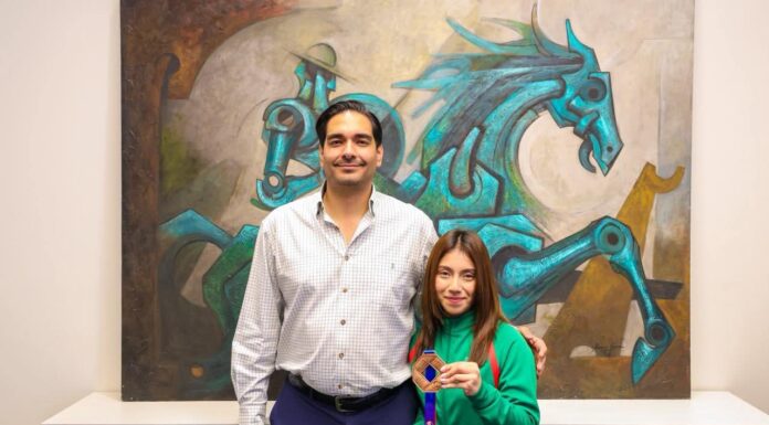 Felicitó Alcalde Carlos Peña Ortiz a Dania Jimena Estudillo por su triunfo deportivo