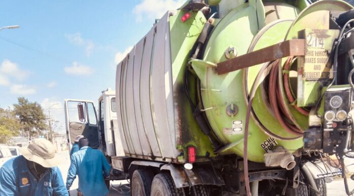 Realizó COMAPA Reynosa mantenimiento sanitario en Balcones de Alcalá