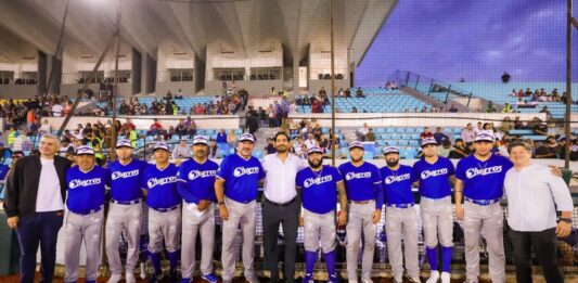 Lanzó Carlos Peña Ortiz la primera bola en el parque López Mateos