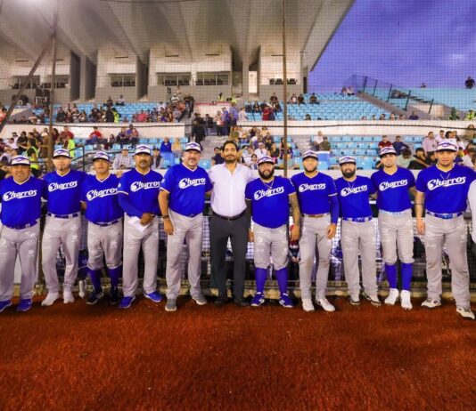 Lanzó Carlos Peña Ortiz la primera bola en el parque López Mateos