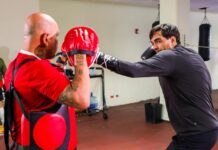 Carlos Peña Ortiz se puso lo guantes con el campeón mundial Julio César Chávez