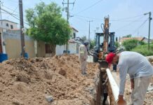 Rehabilita COMAPA drenaje sanitario en la colonia 5 de Diciembre