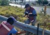 Instalación y mantenimiento de defensas metálicas para seguridad de automovilistas
