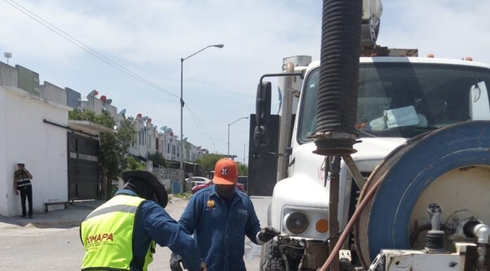 Realizó COMAPA mantenimiento sanitario en la colonia Miravalle