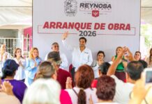 Dio Carlos Peña Ortiz banderazo a pavimentación de la calle 2 de Febrero en La Presa
