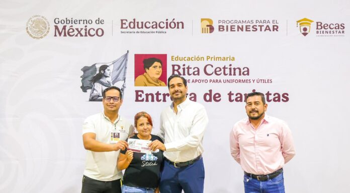 Encabezó Carlos Peña Ortiz entrega de tarjetas de Beca Rita Cetina