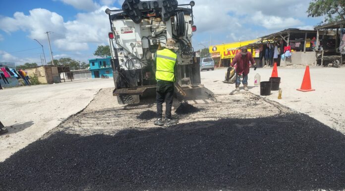 Avanza bacheo del Gobierno de Reynosa en cuatro colonias