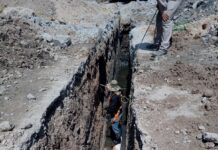 Da seguimiento COMAPA a reemplazo de tubería sanitaria en colonia Módulo 2000