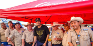 Reynosa reconoce a miles de padres con gran festejo familiar