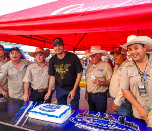 Reynosa reconoce a miles de padres con gran festejo familiar